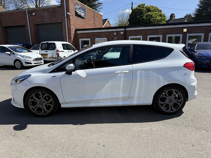 Ford Fiesta 1.0T EcoBoost ST-Line Hatchback 3dr Petrol Manual Euro 6 (s/s) (100 ps) - U2393