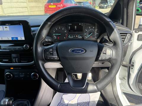 Ford Fiesta 1.0T EcoBoost ST-Line Hatchback 3dr Petrol Manual Euro 6 (s/s) (100 ps) - U2393