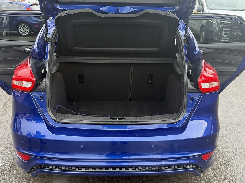 Ford Focus 1.0T EcoBoost ST-Line Hatchback 5dr Petrol Auto Euro 6 (s/s) (125 ps) - U2394