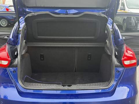 Ford Focus 1.0T EcoBoost ST-Line Hatchback 5dr Petrol Auto Euro 6 (s/s) (125 ps) - U2394