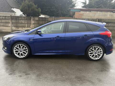 Ford Focus 1.0T EcoBoost ST-Line Hatchback 5dr Petrol Auto Euro 6 (s/s) (125 ps) - U2394