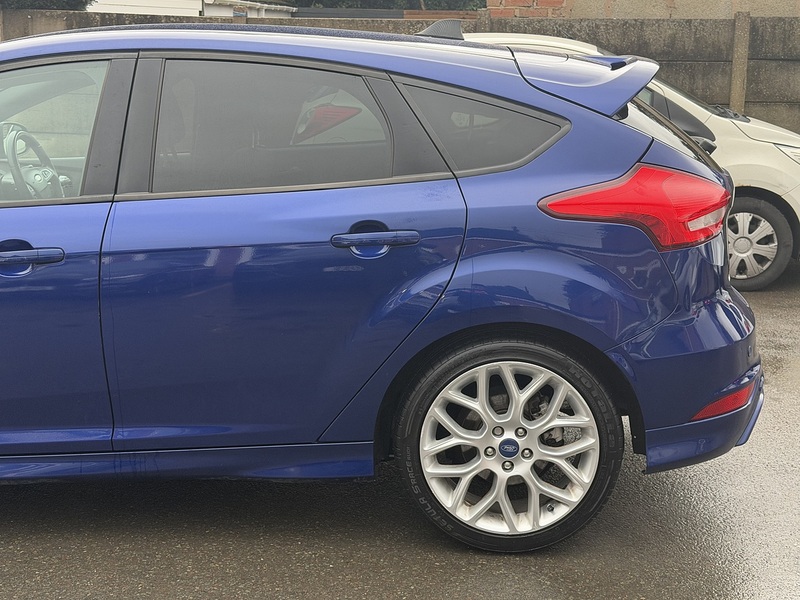 Ford Focus 1.0T EcoBoost ST-Line Hatchback 5dr Petrol Auto Euro 6 (s/s) (125 ps) - U2394