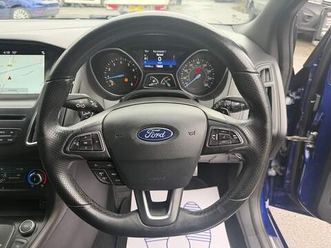 Ford Focus 1.0T EcoBoost ST-Line Hatchback 5dr Petrol Auto Euro 6 (s/s) (125 ps) - U2394