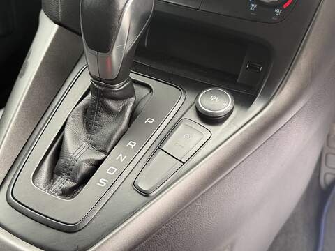 Ford Focus 1.0T EcoBoost ST-Line Hatchback 5dr Petrol Auto Euro 6 (s/s) (125 ps) - U2394