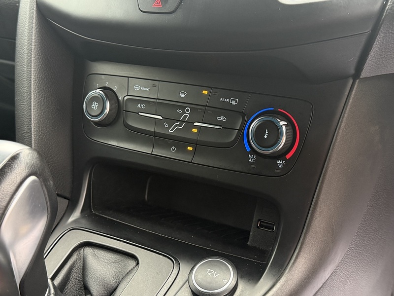 Ford Focus 1.0T EcoBoost ST-Line Hatchback 5dr Petrol Auto Euro 6 (s/s) (125 ps) - U2394