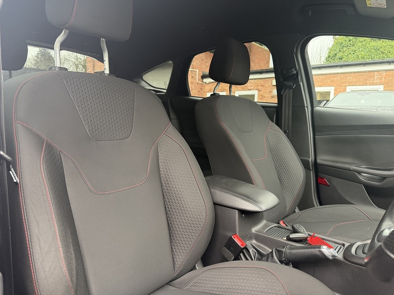 Ford Focus 1.0T EcoBoost ST-Line Hatchback 5dr Petrol Auto Euro 6 (s/s) (125 ps) - U2394