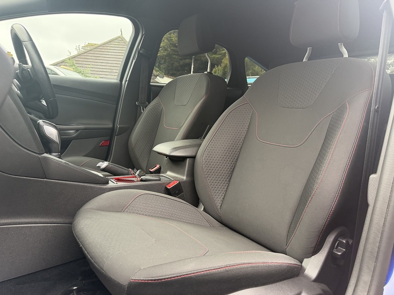Ford Focus 1.0T EcoBoost ST-Line Hatchback 5dr Petrol Auto Euro 6 (s/s) (125 ps) - U2394