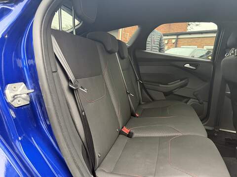 Ford Focus 1.0T EcoBoost ST-Line Hatchback 5dr Petrol Auto Euro 6 (s/s) (125 ps) - U2394