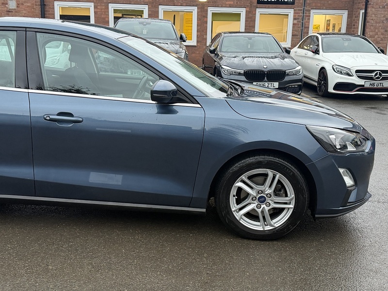 Ford Focus 1.0T EcoBoost Zetec Hatchback 5dr Petrol Auto Euro 6 (s/s) (125 ps) - U2395