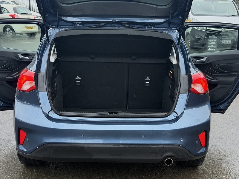 Ford Focus 1.0T EcoBoost Zetec Hatchback 5dr Petrol Auto Euro 6 (s/s) (125 ps) - U2395