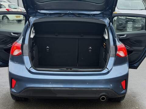 Ford Focus 1.0T EcoBoost Zetec Hatchback 5dr Petrol Auto Euro 6 (s/s) (125 ps) - U2395