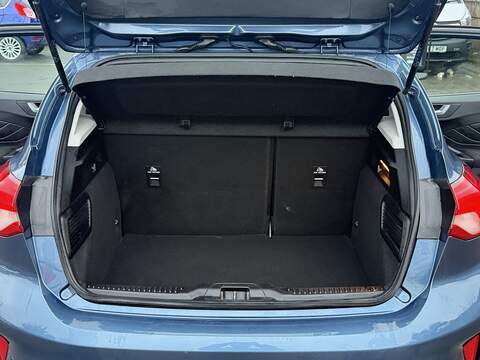 Ford Focus 1.0T EcoBoost Zetec Hatchback 5dr Petrol Auto Euro 6 (s/s) (125 ps) - U2395