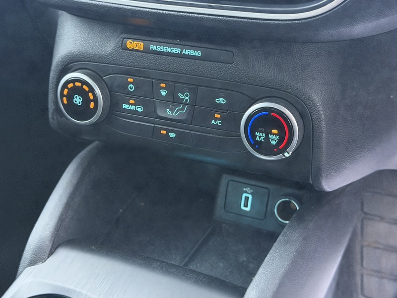 Ford Focus 1.0T EcoBoost Zetec Hatchback 5dr Petrol Auto Euro 6 (s/s) (125 ps) - U2395