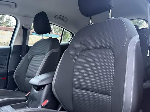 Ford Focus 1.0T EcoBoost Zetec Hatchback 5dr Petrol Auto Euro 6 (s/s) (125 ps) - U2395