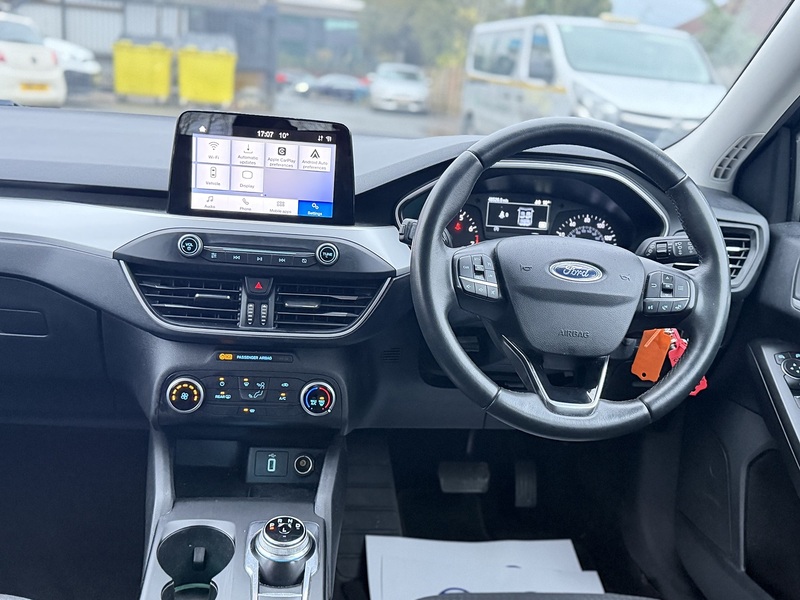 Ford Focus 1.0T EcoBoost Zetec Hatchback 5dr Petrol Auto Euro 6 (s/s) (125 ps) - U2395