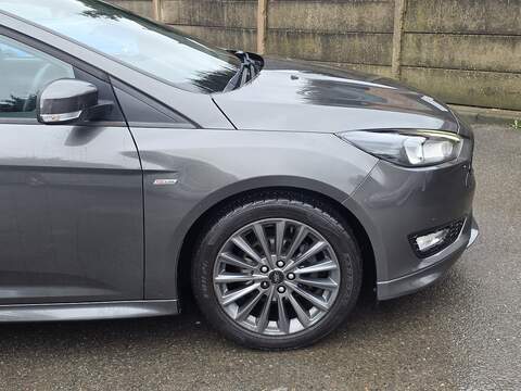 Ford Focus 1.0T EcoBoost ST-Line Hatchback 5dr Petrol Auto Euro 6 (s/s) (125 ps) - U2396