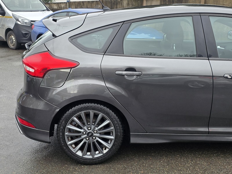 Ford Focus 1.0T EcoBoost ST-Line Hatchback 5dr Petrol Auto Euro 6 (s/s) (125 ps) - U2396