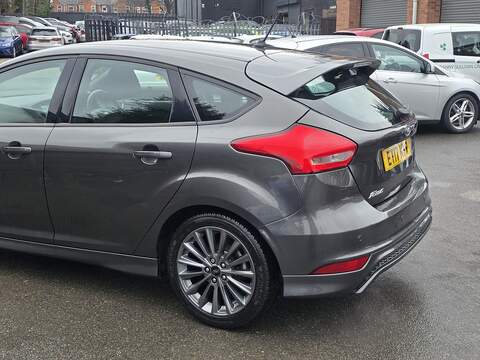 Ford Focus 1.0T EcoBoost ST-Line Hatchback 5dr Petrol Auto Euro 6 (s/s) (125 ps) - U2396