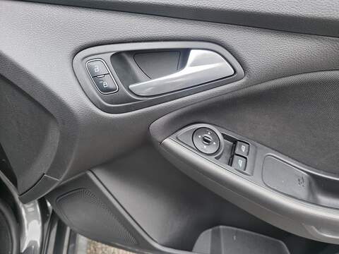 Ford Focus 1.0T EcoBoost ST-Line Hatchback 5dr Petrol Auto Euro 6 (s/s) (125 ps) - U2396