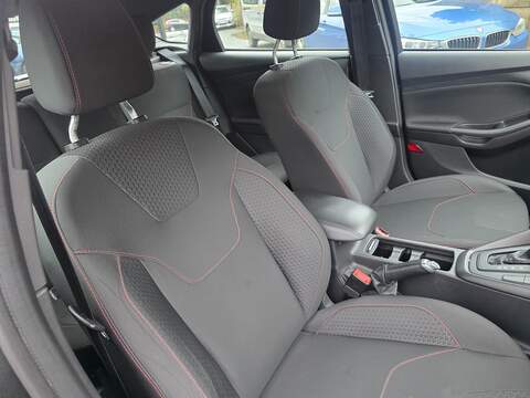 Ford Focus 1.0T EcoBoost ST-Line Hatchback 5dr Petrol Auto Euro 6 (s/s) (125 ps) - U2396