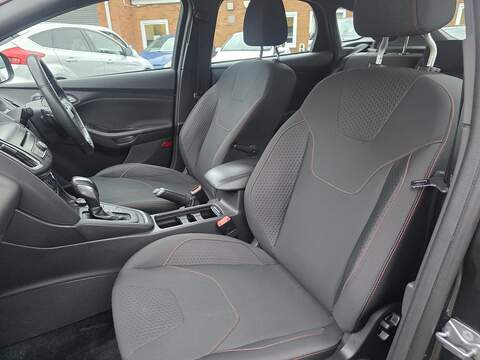 Ford Focus 1.0T EcoBoost ST-Line Hatchback 5dr Petrol Auto Euro 6 (s/s) (125 ps) - U2396