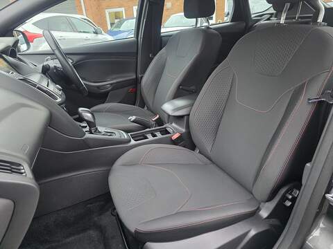 Ford Focus 1.0T EcoBoost ST-Line Hatchback 5dr Petrol Auto Euro 6 (s/s) (125 ps) - U2396