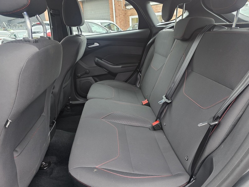Ford Focus 1.0T EcoBoost ST-Line Hatchback 5dr Petrol Auto Euro 6 (s/s) (125 ps) - U2396