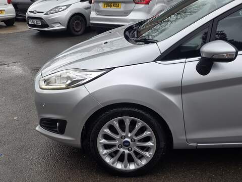 Ford Fiesta 1.0T EcoBoost Titanium X Hatchback 5dr Petrol Powershift Euro 5 (100 ps) - U2397