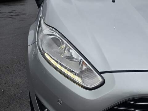 Ford Fiesta 1.0T EcoBoost Titanium X Hatchback 5dr Petrol Powershift Euro 5 (100 ps) - U2397