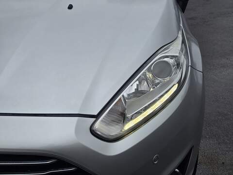 Ford Fiesta 1.0T EcoBoost Titanium X Hatchback 5dr Petrol Powershift Euro 5 (100 ps) - U2397