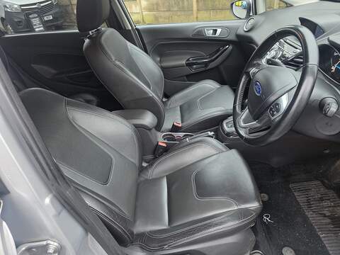Ford Fiesta 1.0T EcoBoost Titanium X Hatchback 5dr Petrol Powershift Euro 5 (100 ps) - U2397
