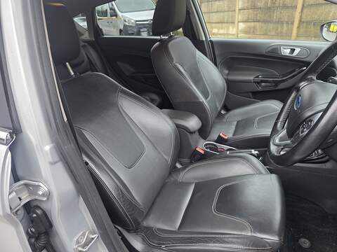 Ford Fiesta 1.0T EcoBoost Titanium X Hatchback 5dr Petrol Powershift Euro 5 (100 ps) - U2397