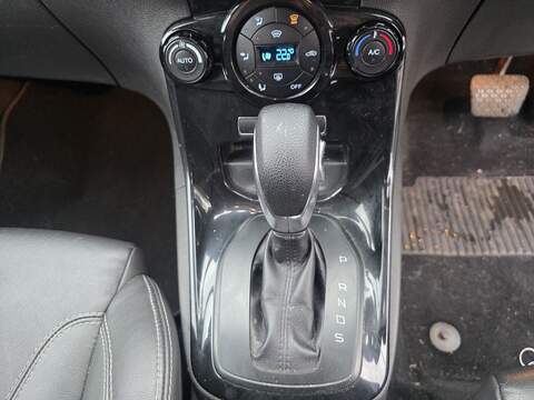 Ford Fiesta 1.0T EcoBoost Titanium X Hatchback 5dr Petrol Powershift Euro 5 (100 ps) - U2397