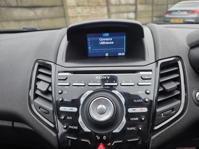 Ford Fiesta 1.0T EcoBoost Titanium X Hatchback 5dr Petrol Powershift Euro 5 (100 ps) - U2397