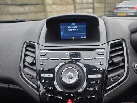 Ford Fiesta 1.0T EcoBoost Titanium X Hatchback 5dr Petrol Powershift Euro 5 (100 ps) - U2397