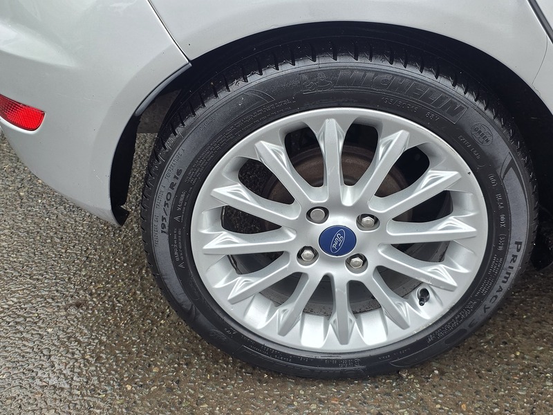 Ford Fiesta 1.0T EcoBoost Titanium X Hatchback 5dr Petrol Powershift Euro 5 (100 ps) - U2397