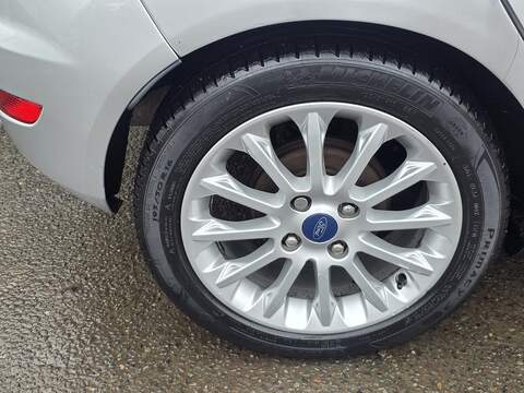 Ford Fiesta 1.0T EcoBoost Titanium X Hatchback 5dr Petrol Powershift Euro 5 (100 ps) - U2397