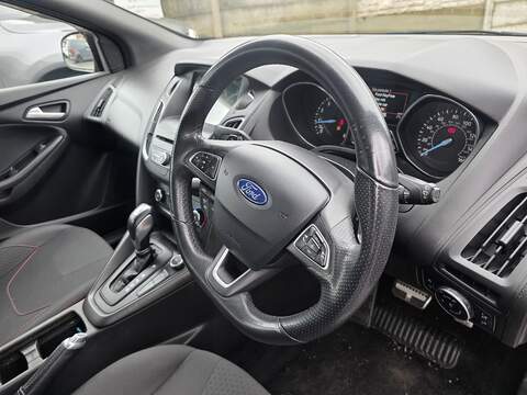 Ford Focus 1.0T EcoBoost ST-Line Hatchback 5dr Petrol Auto Euro 6 (s/s) (125 ps) - U2398