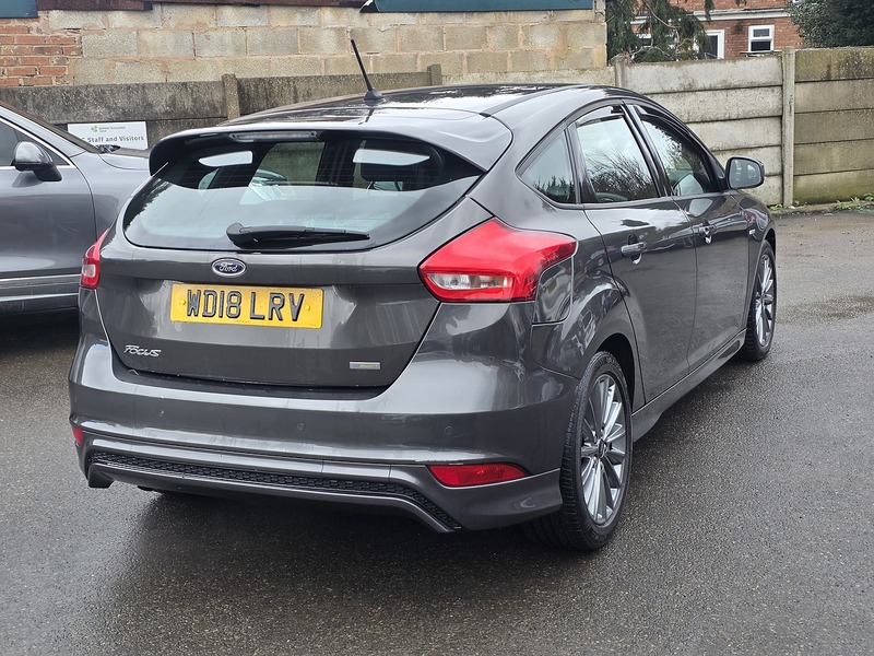 Ford Focus 1.0T EcoBoost ST-Line Hatchback 5dr Petrol Auto Euro 6 (s/s) (125 ps) - U2398