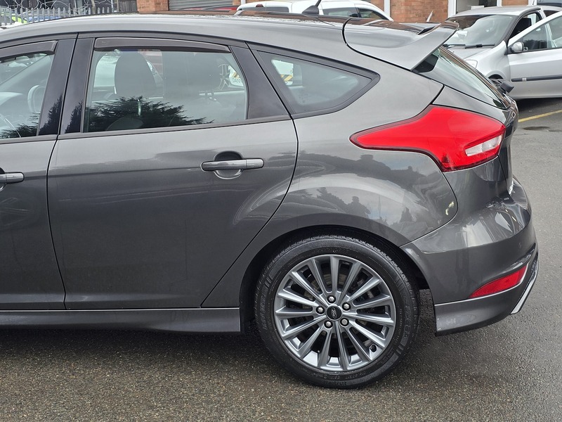 Ford Focus 1.0T EcoBoost ST-Line Hatchback 5dr Petrol Auto Euro 6 (s/s) (125 ps) - U2398