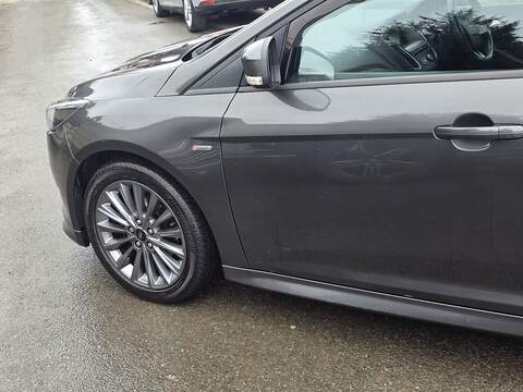 Ford Focus 1.0T EcoBoost ST-Line Hatchback 5dr Petrol Auto Euro 6 (s/s) (125 ps) - U2398