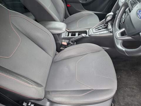 Ford Focus 1.0T EcoBoost ST-Line Hatchback 5dr Petrol Auto Euro 6 (s/s) (125 ps) - U2398