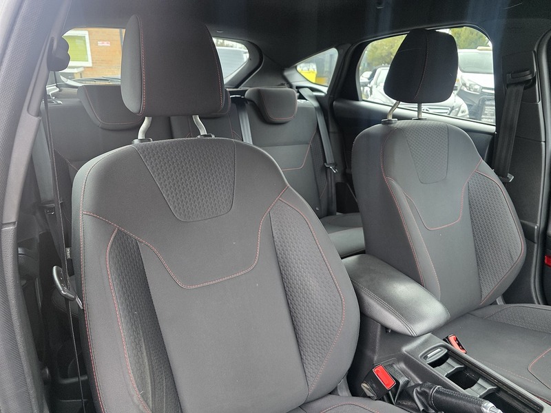 Ford Focus 1.0T EcoBoost ST-Line Hatchback 5dr Petrol Auto Euro 6 (s/s) (125 ps) - U2398