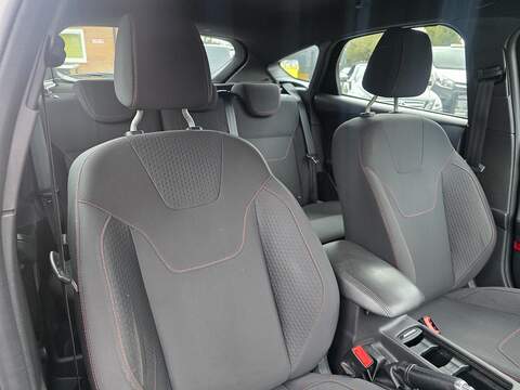 Ford Focus 1.0T EcoBoost ST-Line Hatchback 5dr Petrol Auto Euro 6 (s/s) (125 ps) - U2398