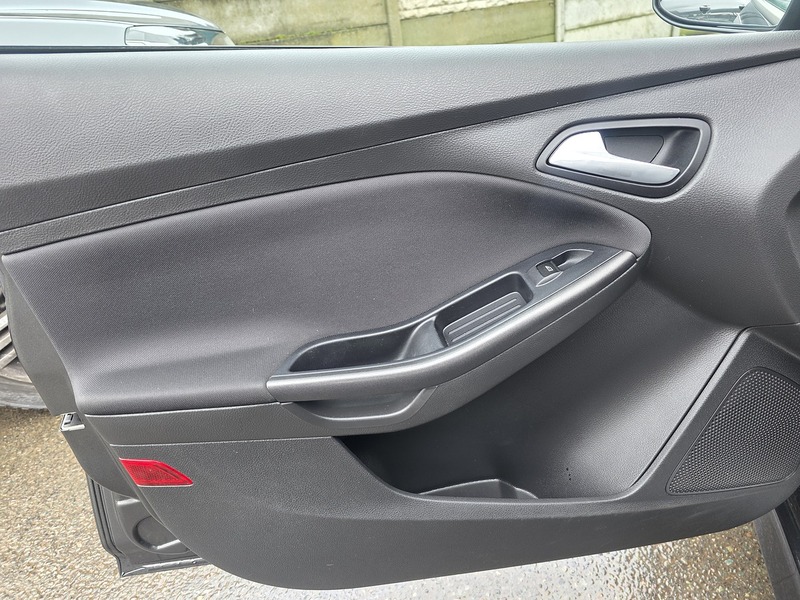 Ford Focus 1.0T EcoBoost ST-Line Hatchback 5dr Petrol Auto Euro 6 (s/s) (125 ps) - U2398