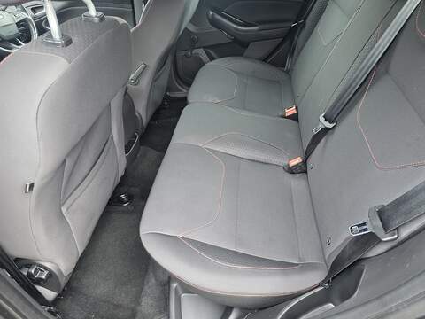 Ford Focus 1.0T EcoBoost ST-Line Hatchback 5dr Petrol Auto Euro 6 (s/s) (125 ps) - U2398