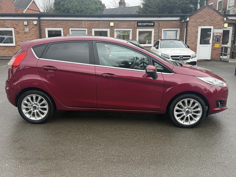 Ford Fiesta 1.0T EcoBoost Titanium X Hatchback 5dr Petrol Powershift Euro 5 (100 ps) - U2399