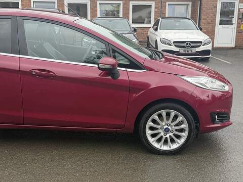 Ford Fiesta 1.0T EcoBoost Titanium X Hatchback 5dr Petrol Powershift Euro 5 (100 ps) - U2399