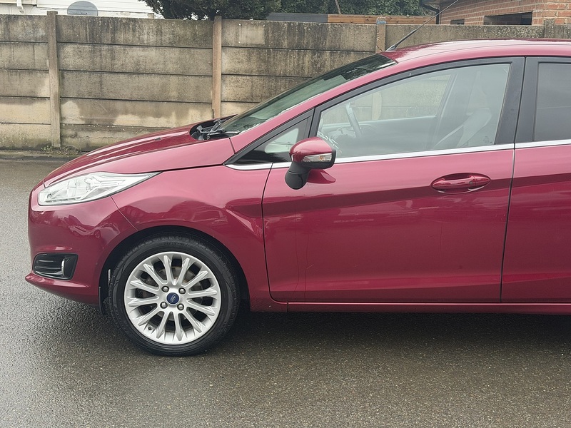 Ford Fiesta 1.0T EcoBoost Titanium X Hatchback 5dr Petrol Powershift Euro 5 (100 ps) - U2399
