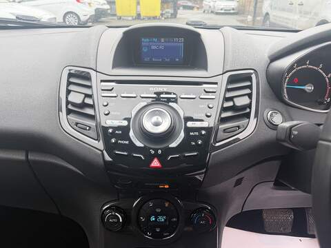 Ford Fiesta 1.0T EcoBoost Titanium X Hatchback 5dr Petrol Powershift Euro 5 (100 ps) - U2399